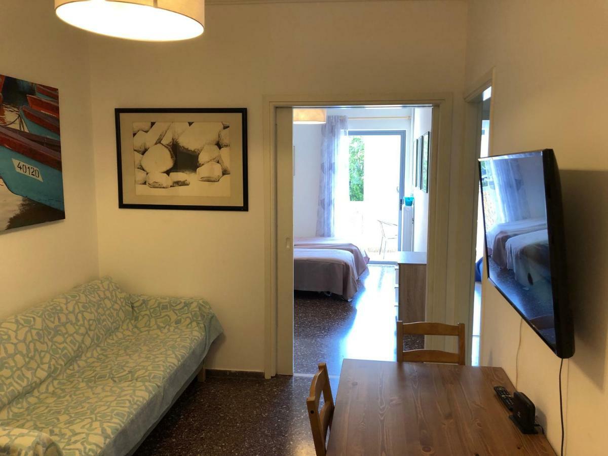 Metaxourgio Spacious Two Bedroom Apartment 아테네 외부 사진