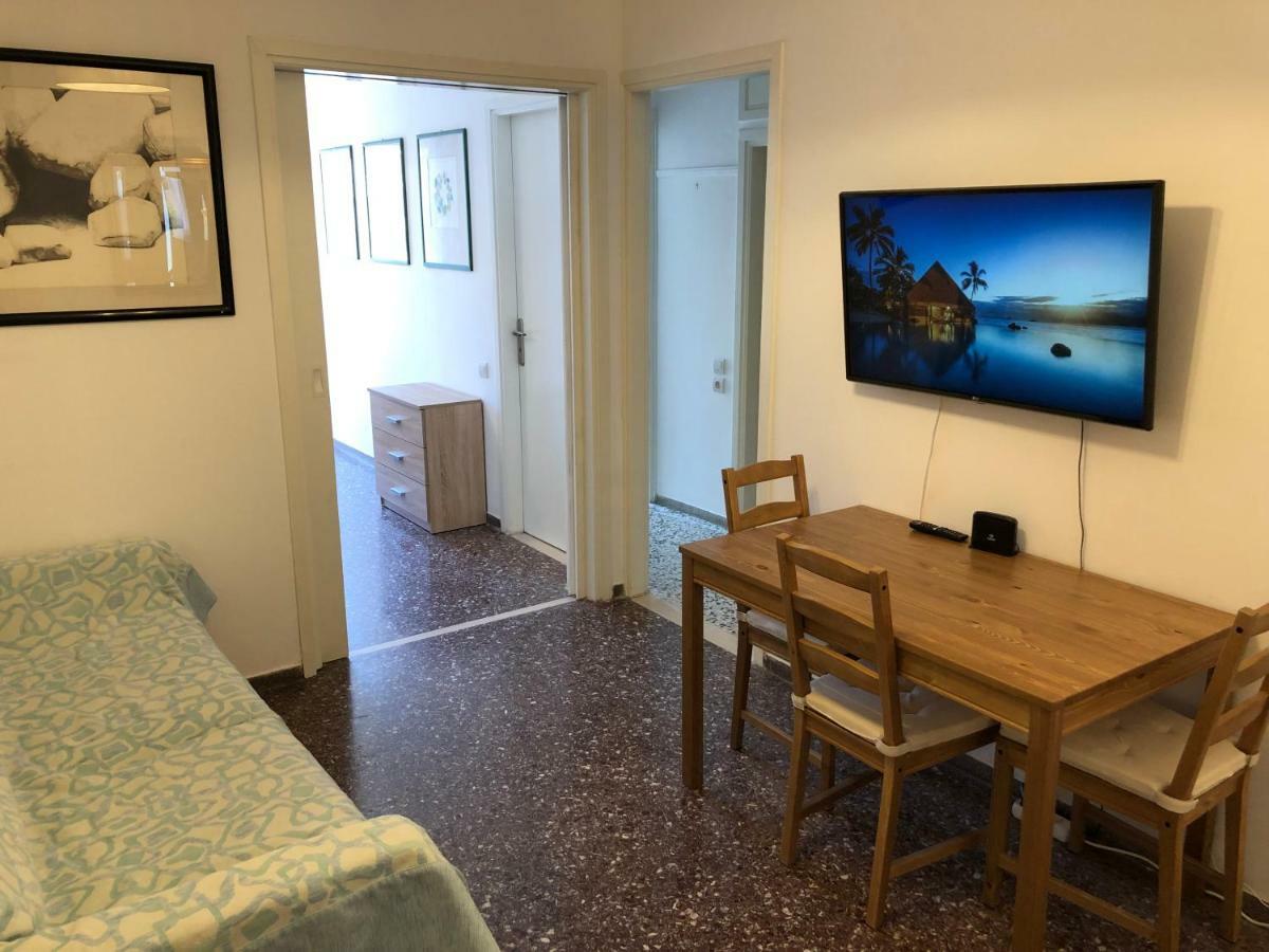 Metaxourgio Spacious Two Bedroom Apartment 아테네 외부 사진